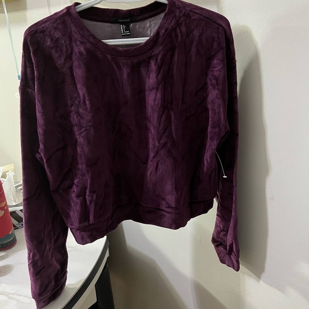 New with tag forever purple velvet top